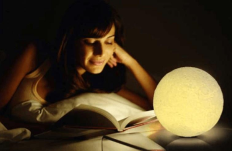 LUNA - ENCHANTING MOON NIGHT LIGHT