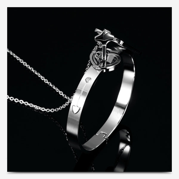 Fashion A Couple Jewelry Sets For Lovers Stainless Steel Love Heart Lock Bracelets Bangles Key Pendant Necklace Couples Set